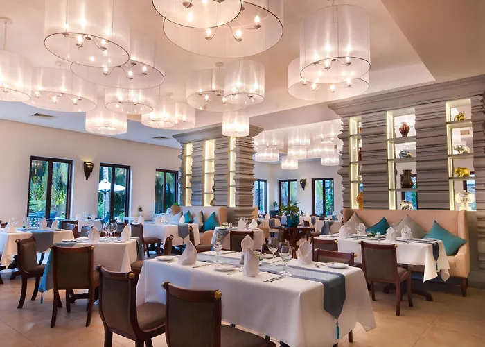 Hotel Lotus Blanc 5*