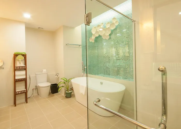 Hotel Lotus Blanc 5*