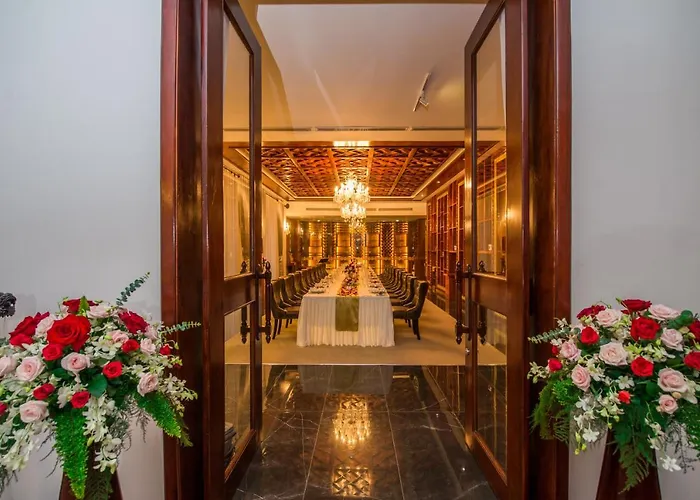 Hotel Lotus Blanc 5*